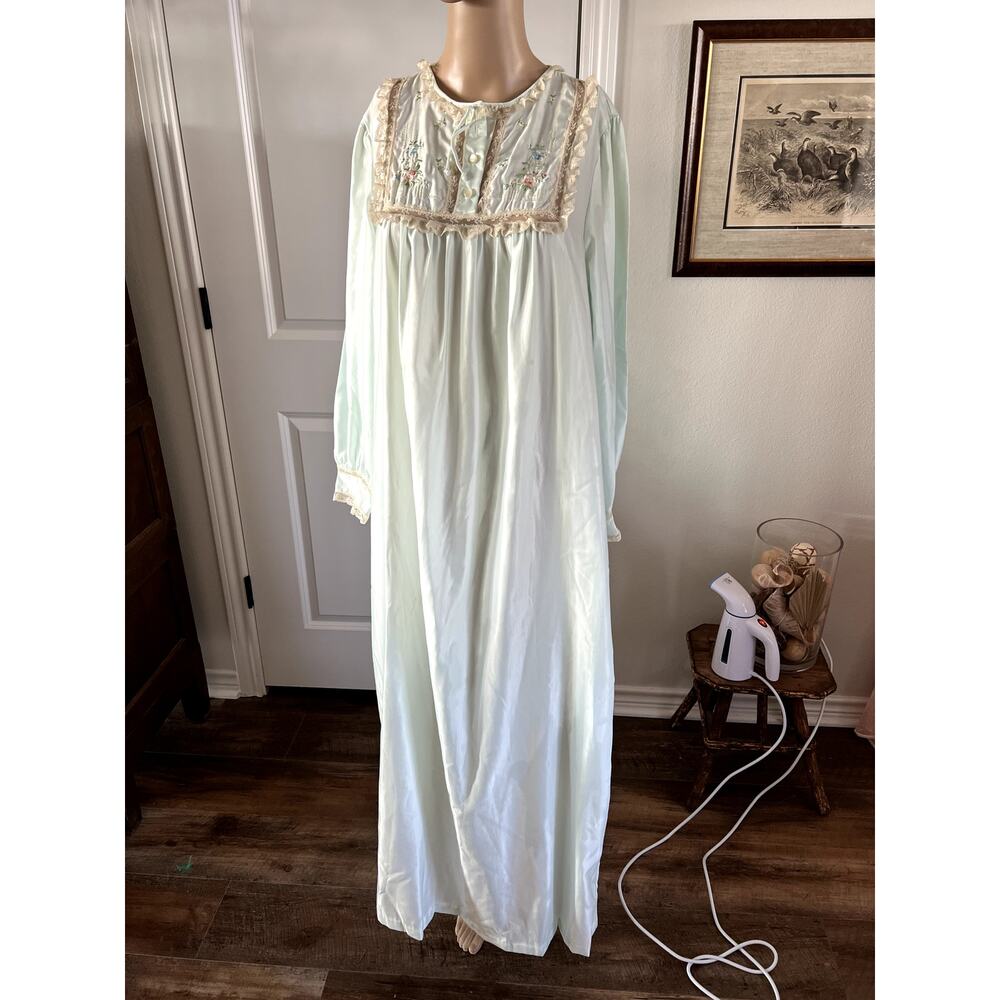Vintage light blue Barbizon nightgown size small
